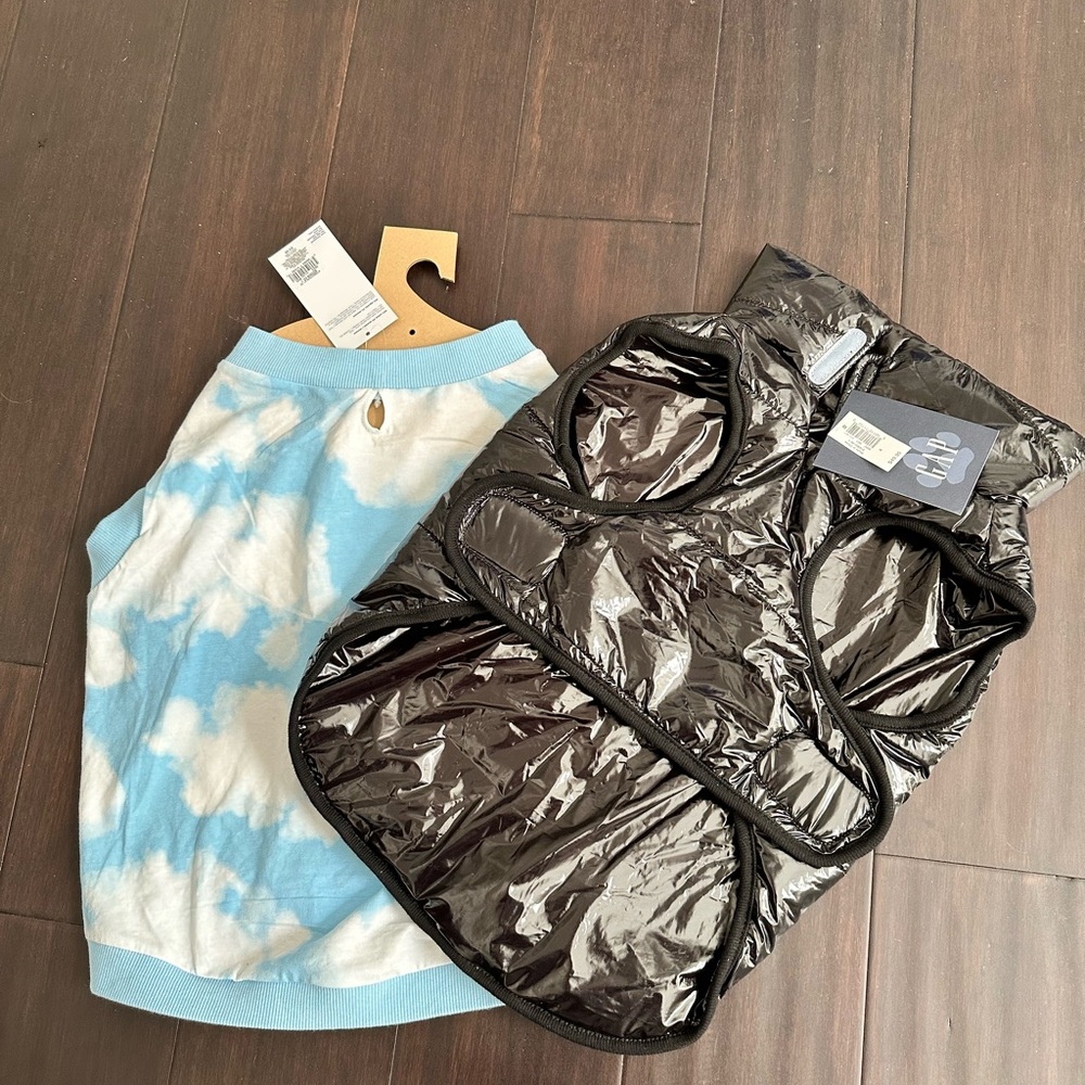 Old Navy Sky Blue and White Dog Tee